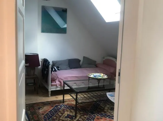 Les De Marie Guest house